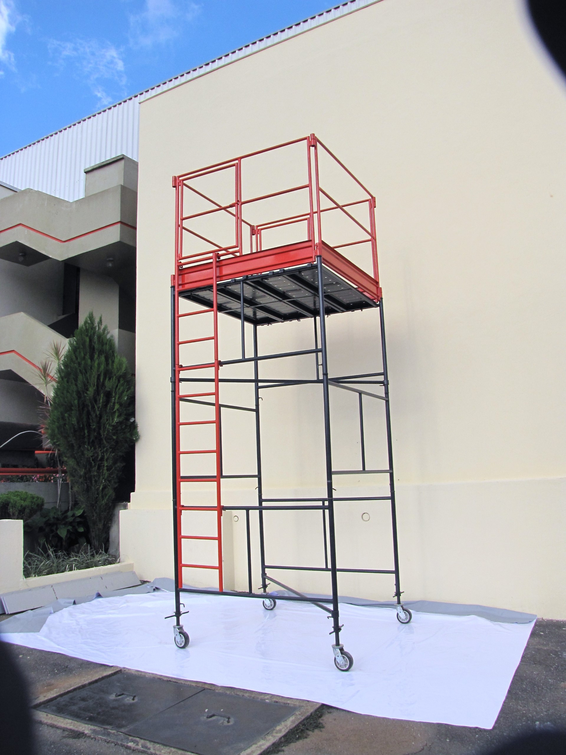 Pintura de Fachada de prédios com andaimes em Belo Horizonte